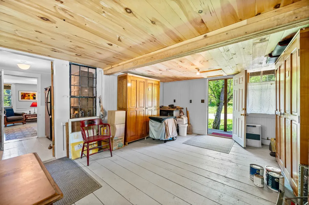 1670 Crooks Road Eden VT 05652-9623