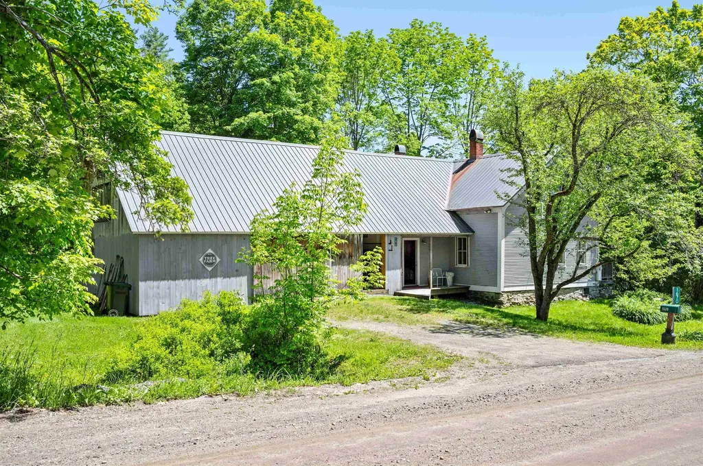 1670 Crooks Road Eden VT 05652-9623