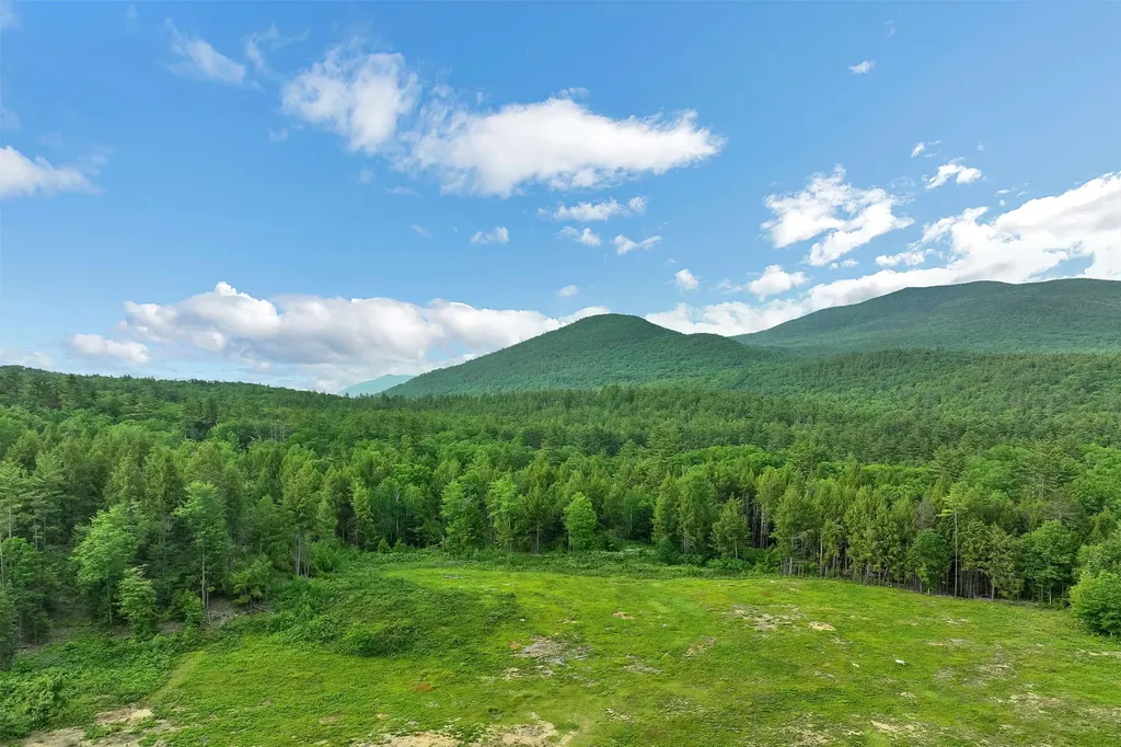 139 A Turner Road Wentworth NH 03282