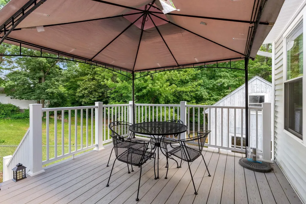 103 Highland Street Hudson NH 03051