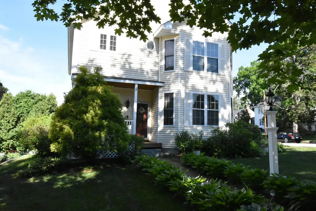 2246 Elm Street Manchester NH 03104