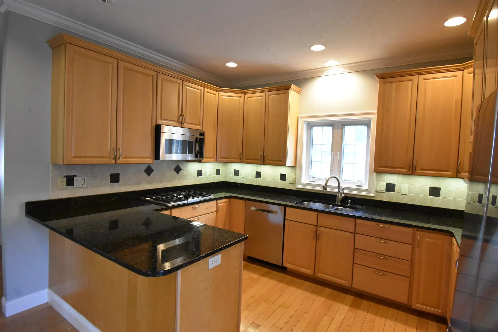 2246 Elm Street Manchester NH 03104
