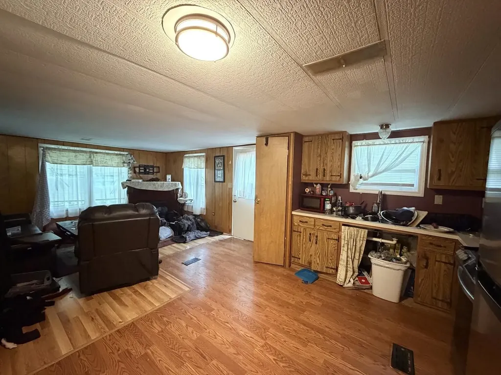 104 Lexington Road Colchester VT 05446