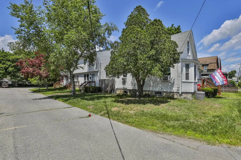 160 West Hollis Street Nashua NH 03060