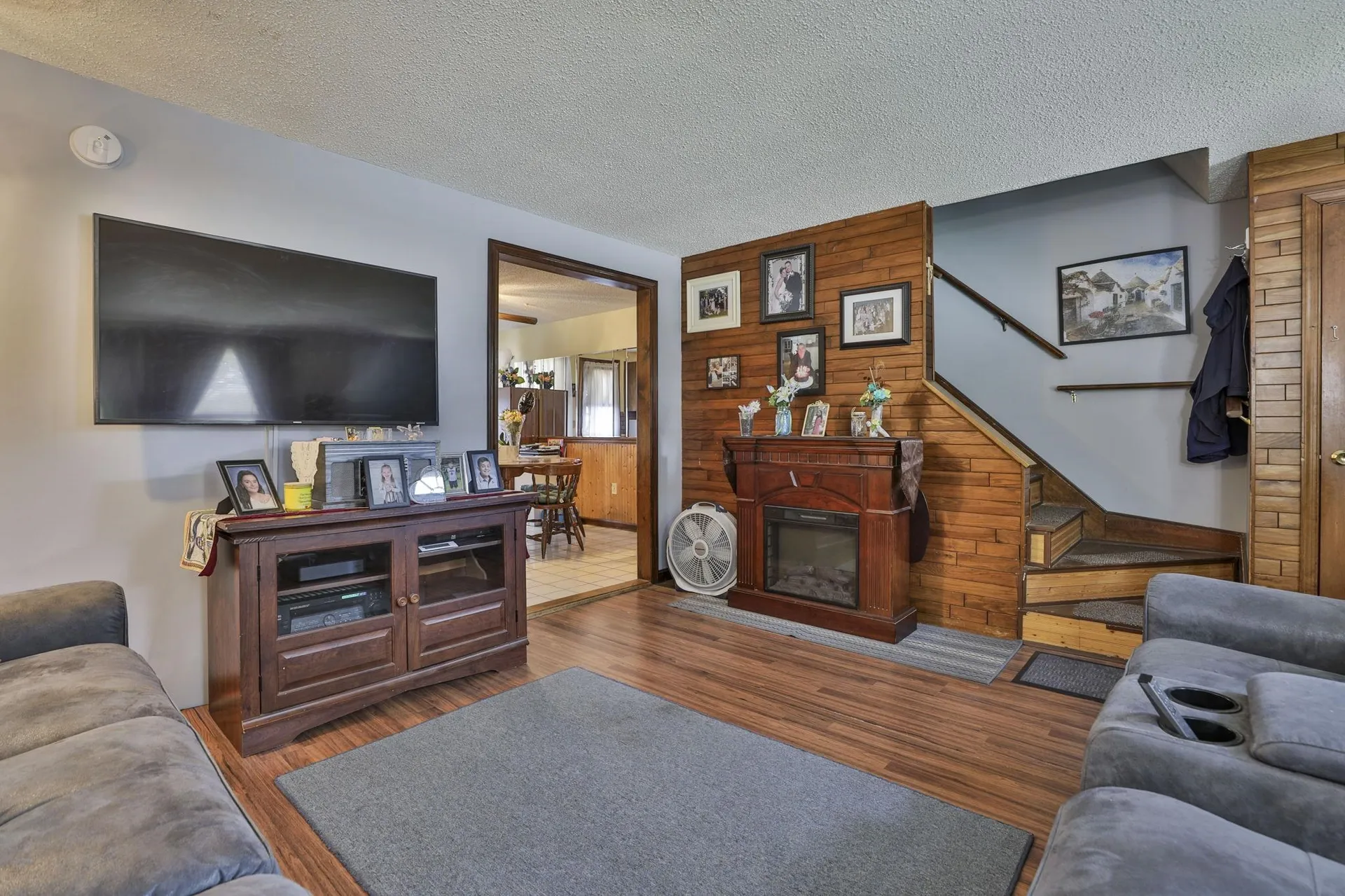 160 West Hollis Street Nashua NH 03060