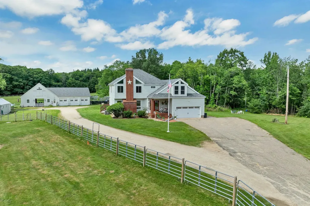307 E Ricker Road Loudon NH 03307