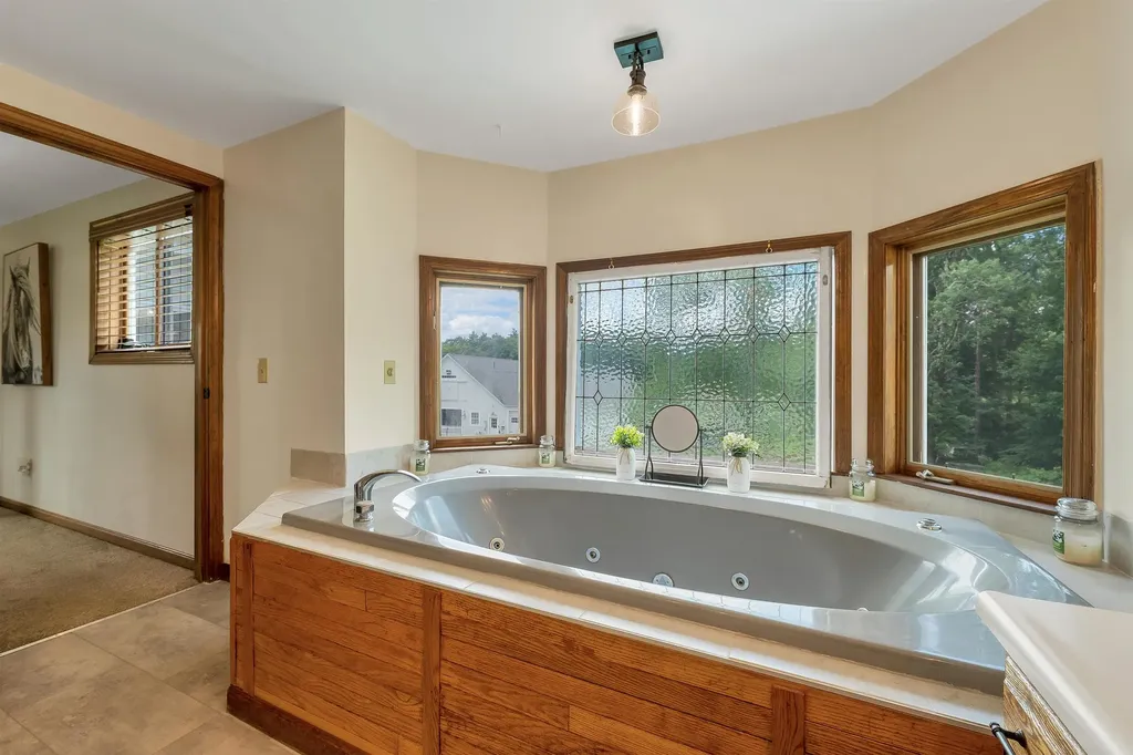 307 E Ricker Road Loudon NH 03307