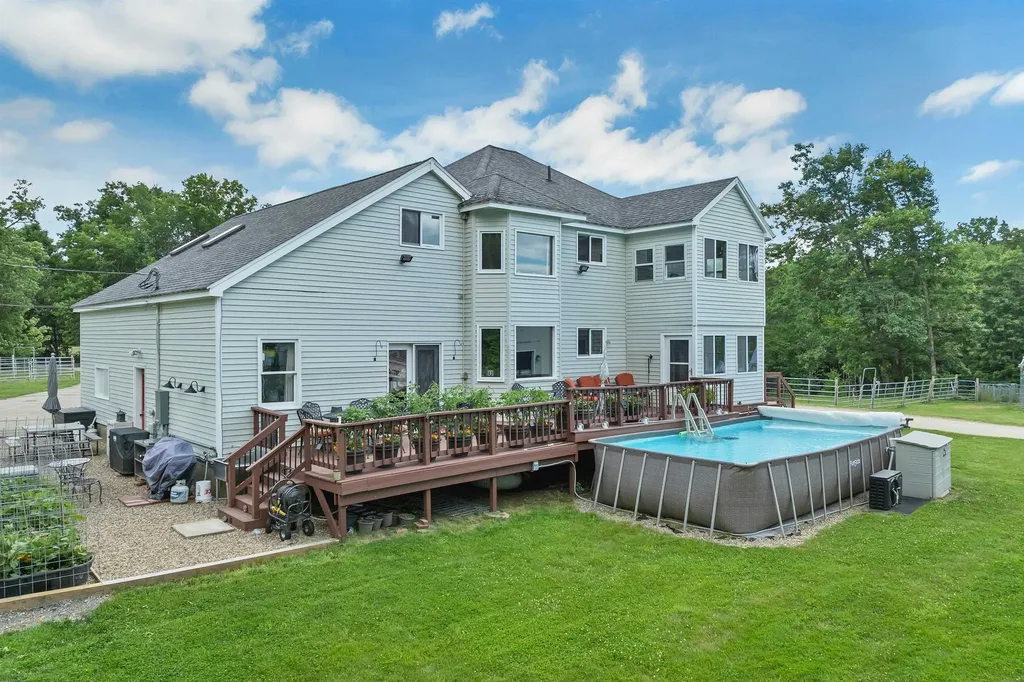 307 E Ricker Road Loudon NH 03307