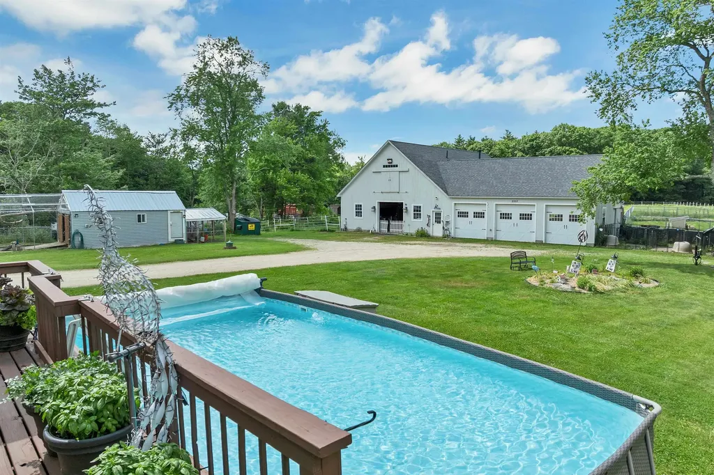 307 E Ricker Road Loudon NH 03307