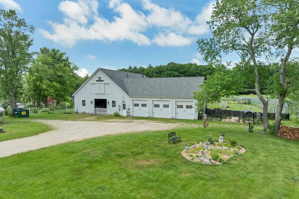 307 E Ricker Road Loudon NH 03307