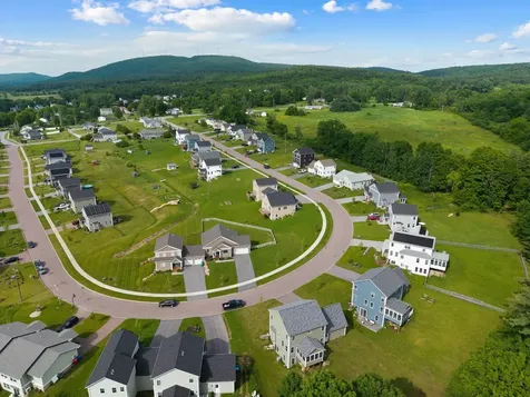 287 Horseshoe Circle Milton VT 05468