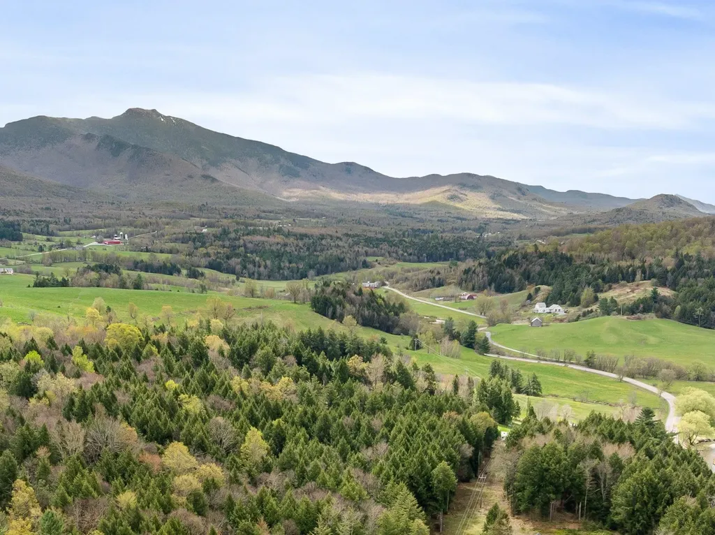 977 Lower Pleasant Valley Road Cambridge VT 05464