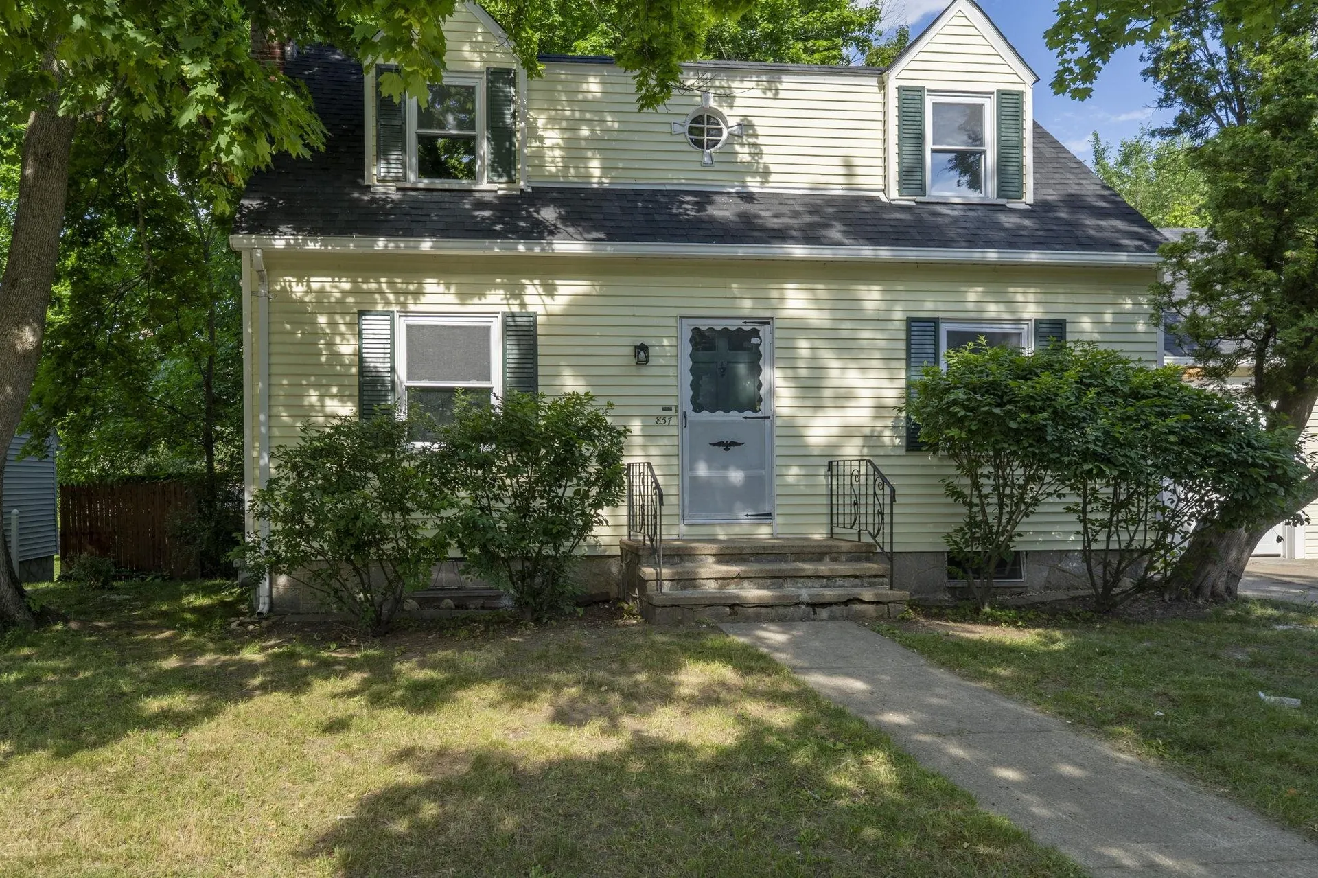 857 Union Street Manchester NH 03104