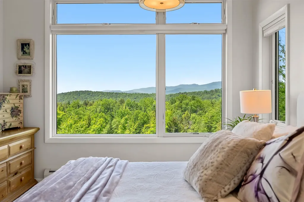 532 Mountain Estates Drive Hyde Park VT 05655