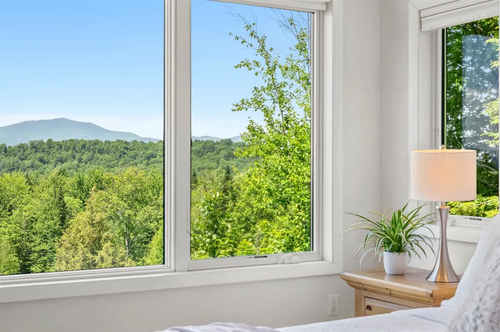 532 Mountain Estates Drive Hyde Park VT 05655