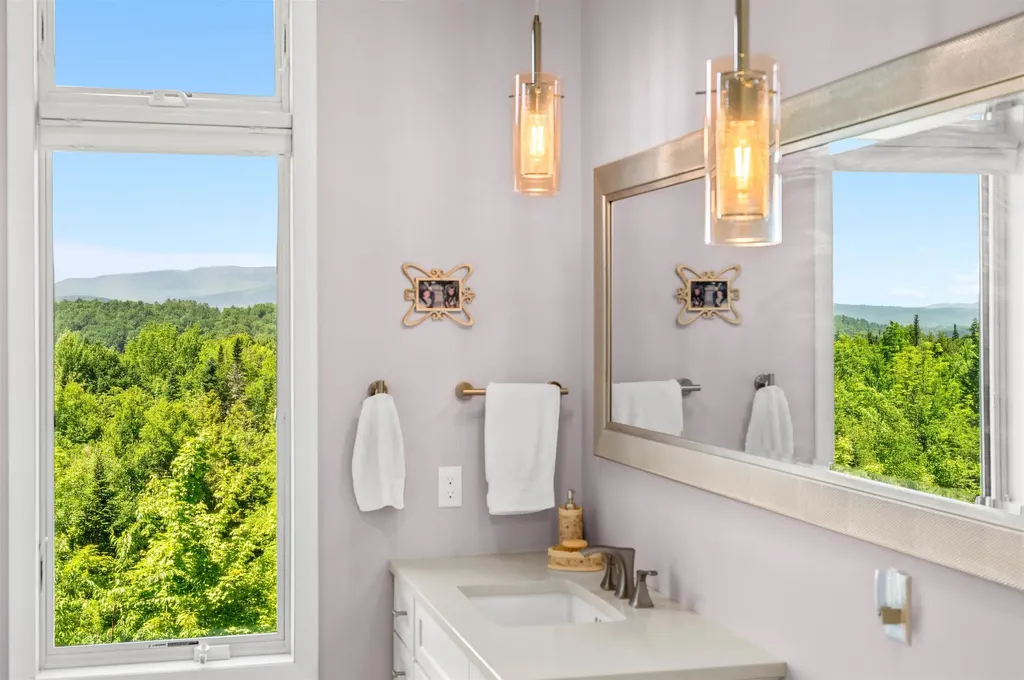 532 Mountain Estates Drive Hyde Park VT 05655