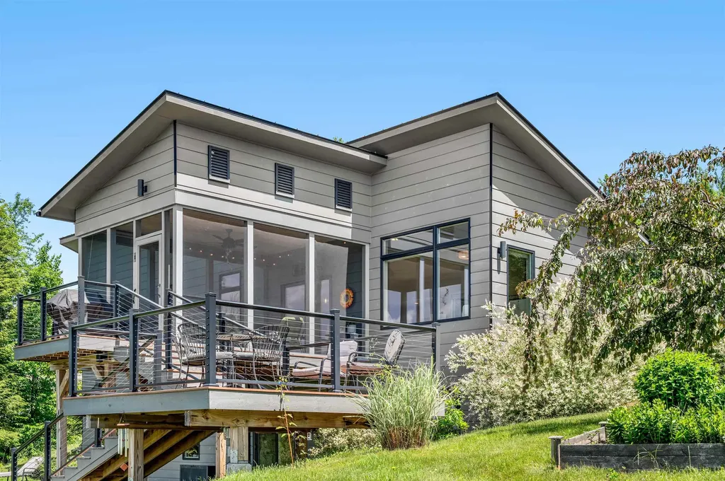 532 Mountain Estates Drive Hyde Park VT 05655