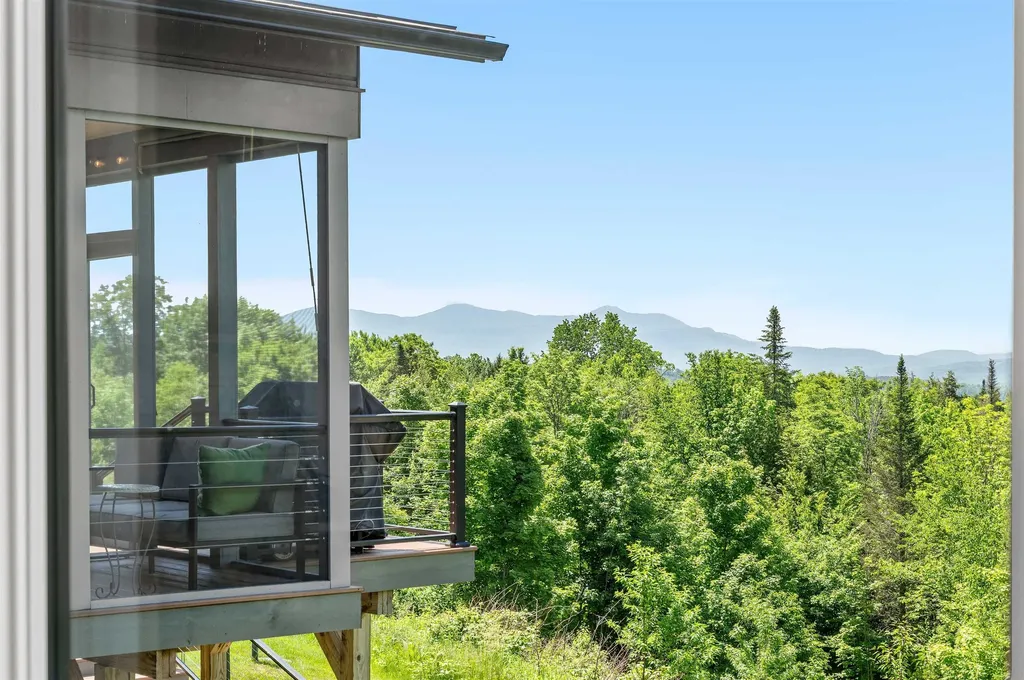 532 Mountain Estates Drive Hyde Park VT 05655