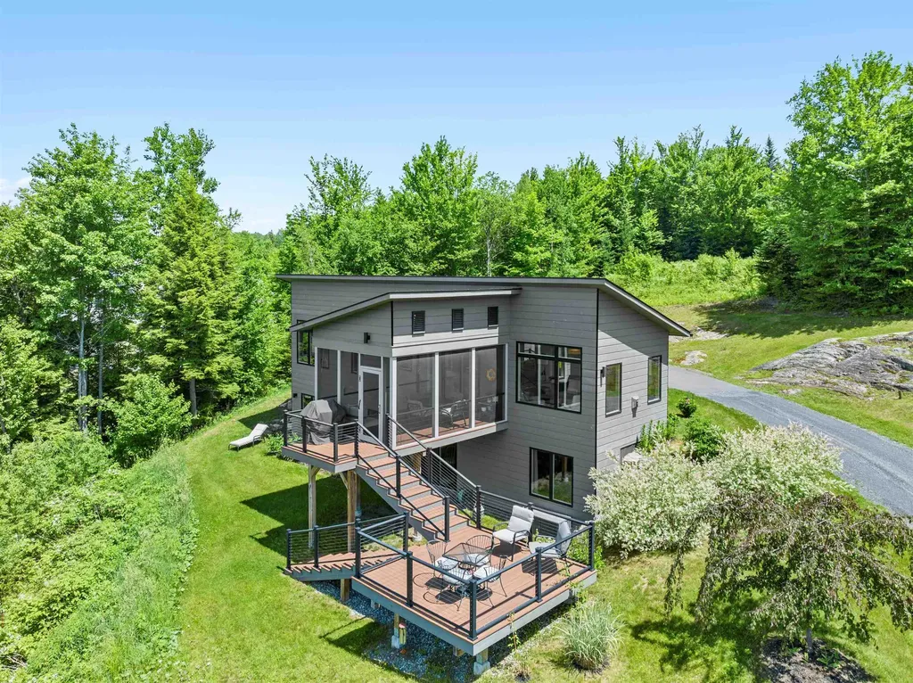 532 Mountain Estates Drive Hyde Park VT 05655