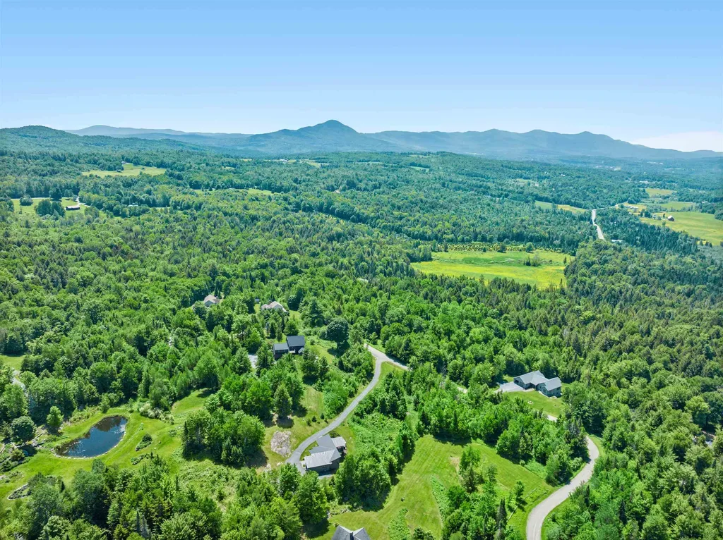 532 Mountain Estates Drive Hyde Park VT 05655