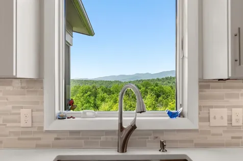 532 Mountain Estates Drive Hyde Park VT 05655
