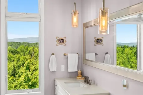 532 Mountain Estates Drive Hyde Park VT 05655