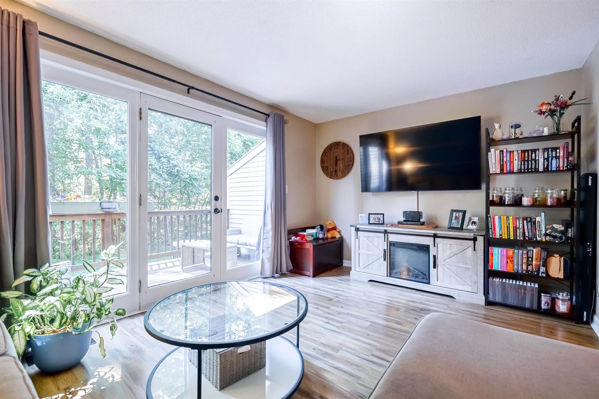 204 Bartemus Trail Nashua NH 03063