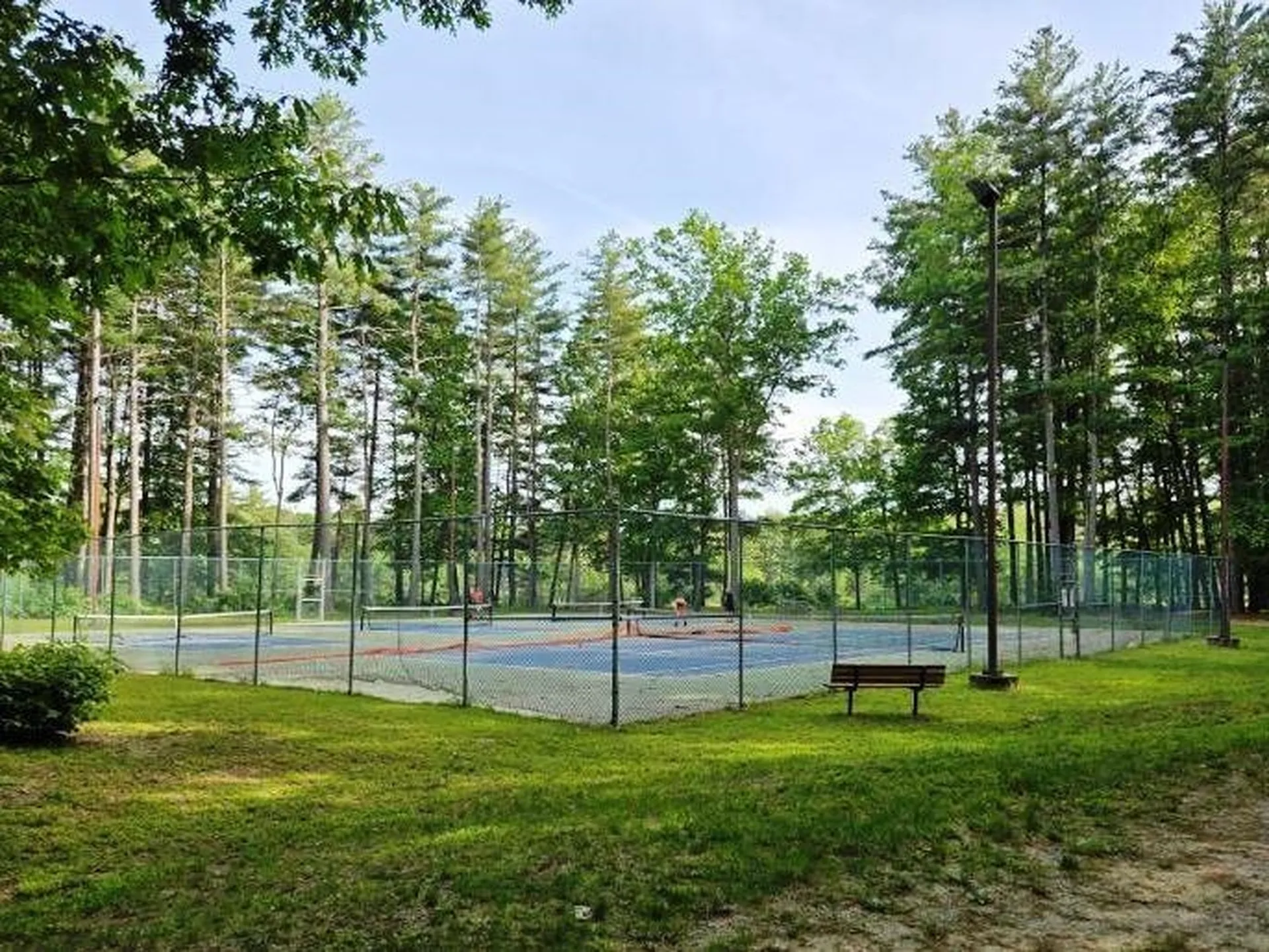 204 Bartemus Trail Nashua NH 03063