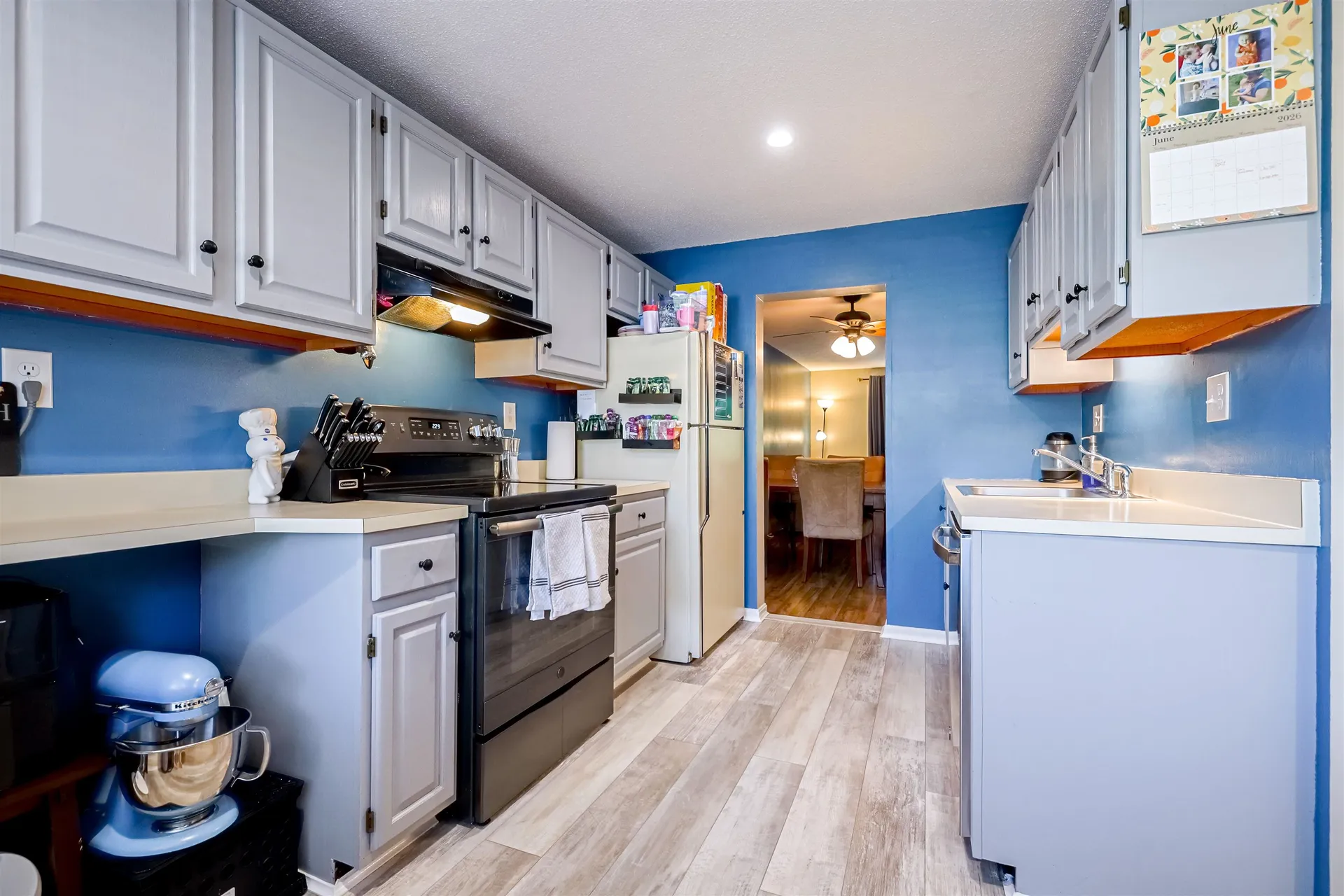 204 Bartemus Trail Nashua NH 03063