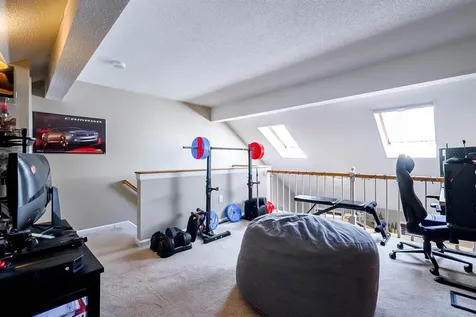 204 Bartemus Trail Nashua NH 03063