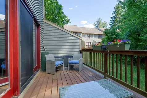 204 Bartemus Trail Nashua NH 03063