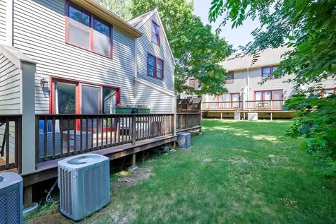 204 Bartemus Trail Nashua NH 03063