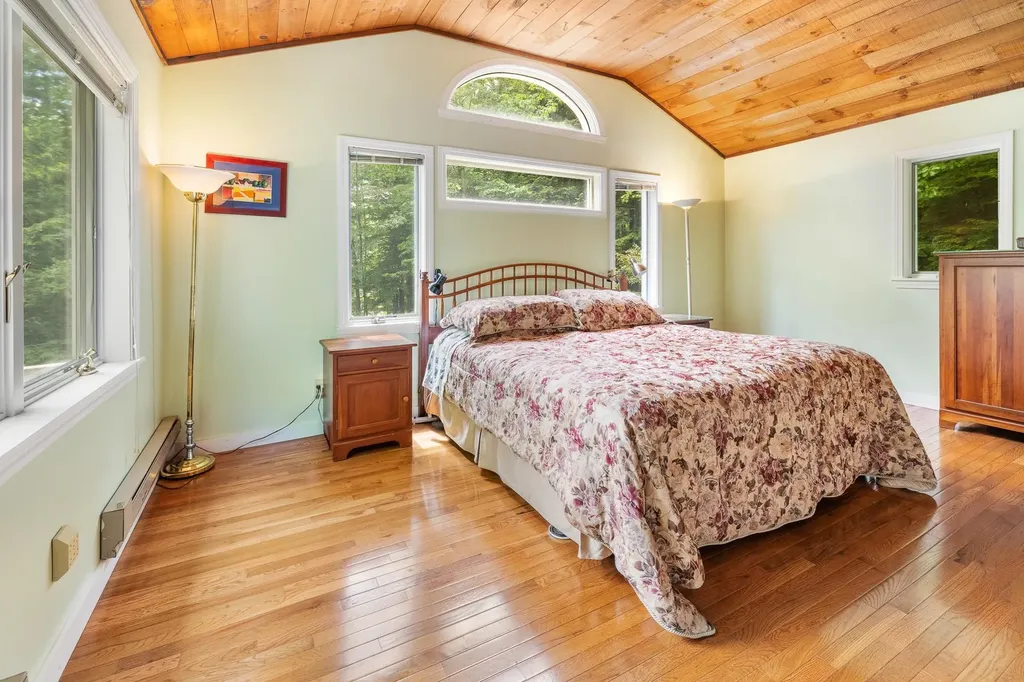 328 Hanover Center Road Hanover NH 03750