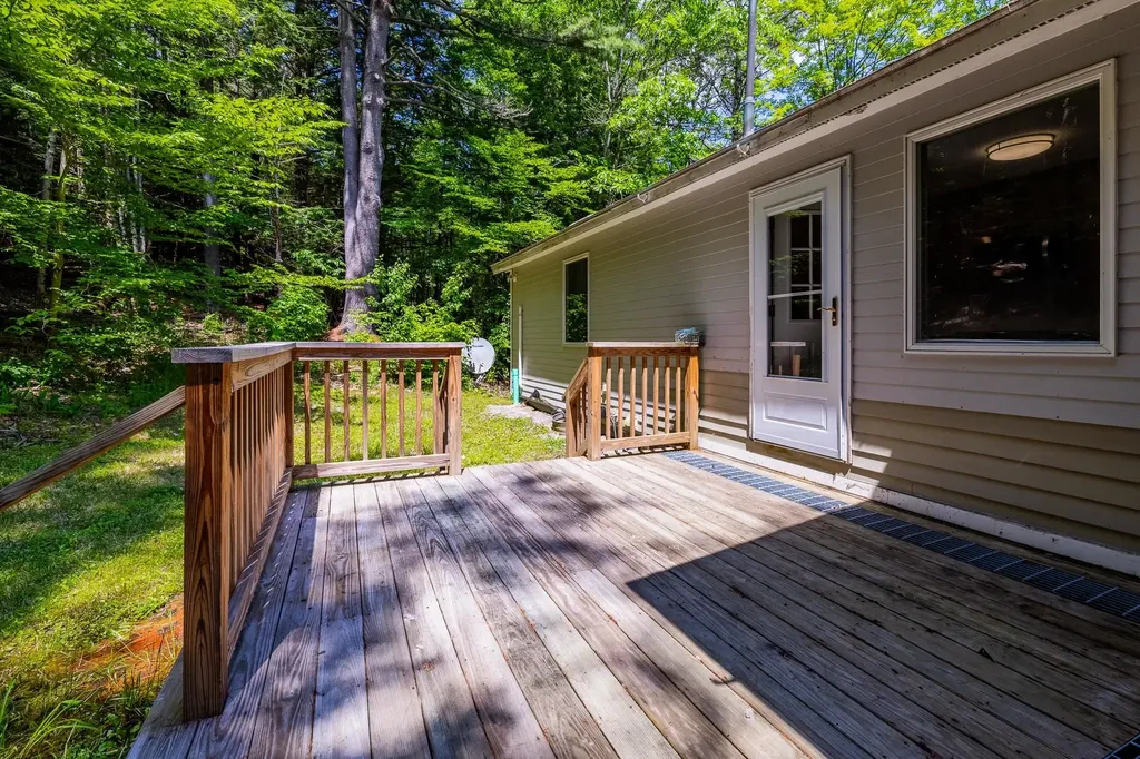 328 Hanover Center Road Hanover NH 03750