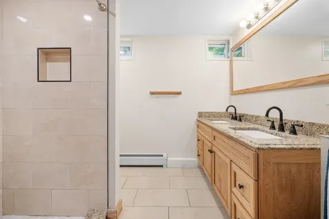 328 Hanover Center Road Hanover NH 03750