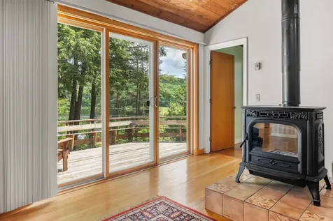 328 Hanover Center Road Hanover NH 03750