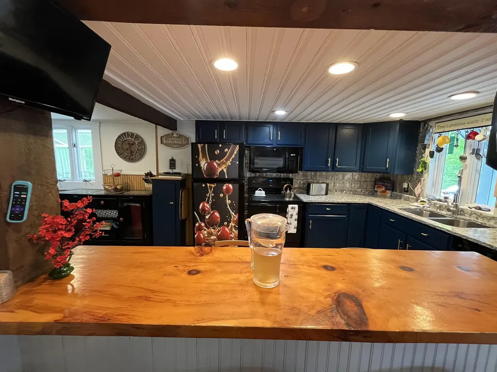 4027 Route 100 Highway Wardsboro VT 05360