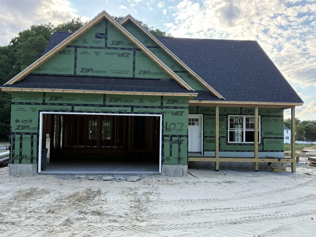 107 Sewalls Falls Road Concord NH 03303