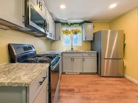 3 Harris Avenue Hampton NH 03842