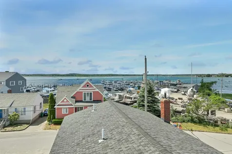 3 Harris Avenue Hampton NH 03842