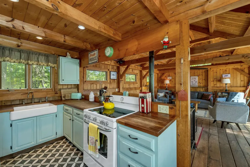 1174 Lord Road Wakefield NH 03872