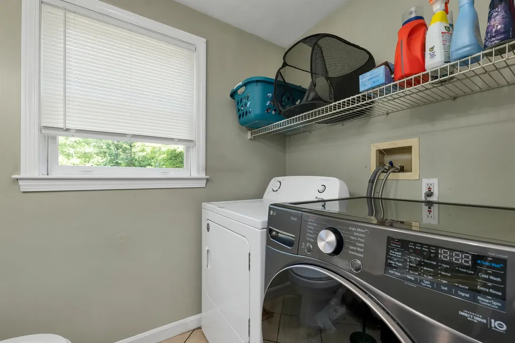 30 Brickyard Drive Litchfield NH 03052