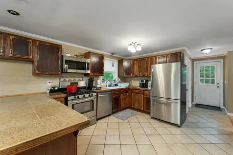 30 Brickyard Drive Litchfield NH 03052