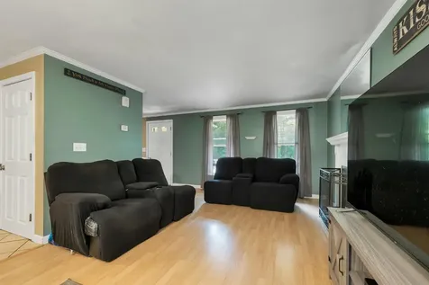 30 Brickyard Drive Litchfield NH 03052
