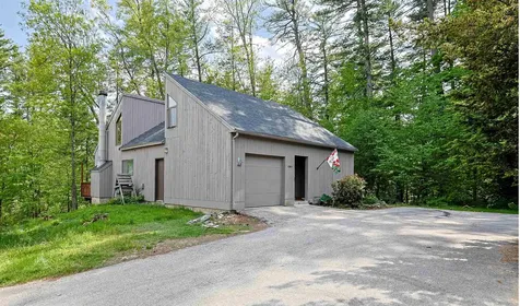 44 Coburn Woods Drive Nashua NH 03063