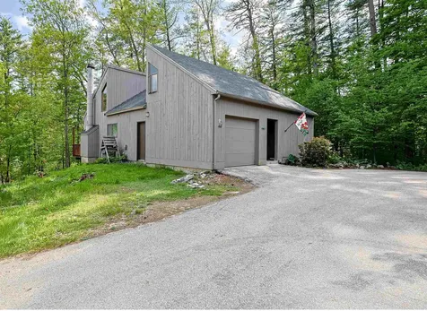 44 Coburn Woods Drive Nashua NH 03063