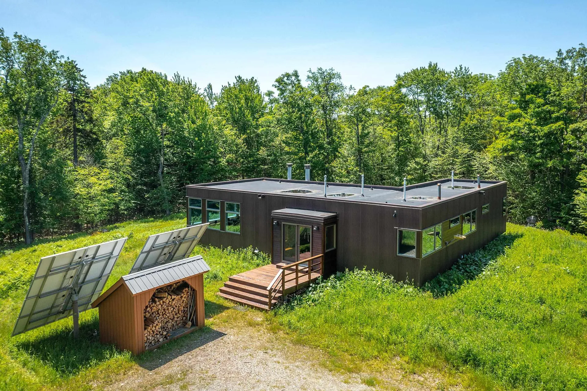 691 Black Bear Road Jamaica VT 05343