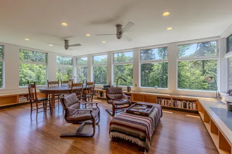 691 Black Bear Road Jamaica VT 05343