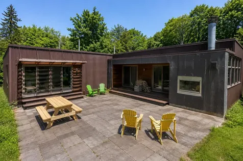 691 Black Bear Road Jamaica VT 05343