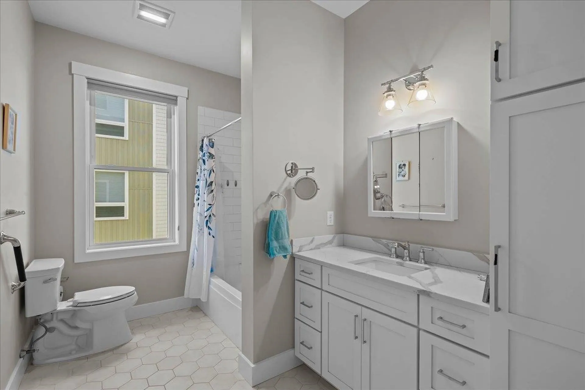 1332 Union Avenue Laconia NH 03246